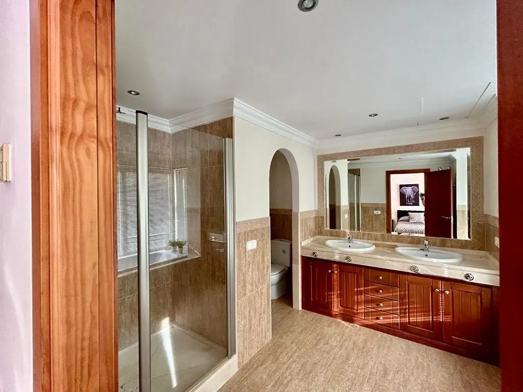 아르코스델라프론테라 Arcos Gardens 빌라 0*,  스페인